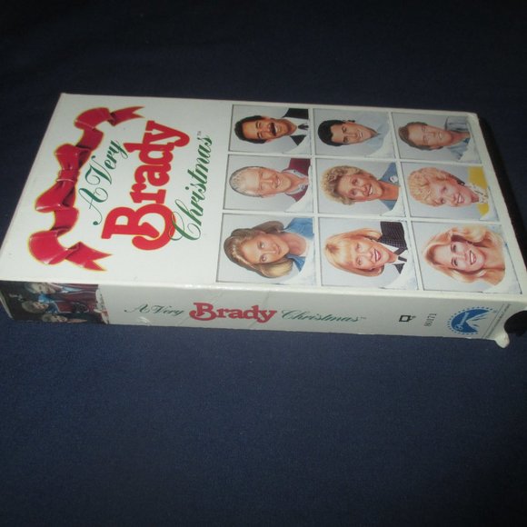 A Very Brady Christmas (VHS, 1992) - Picture 5 of 6